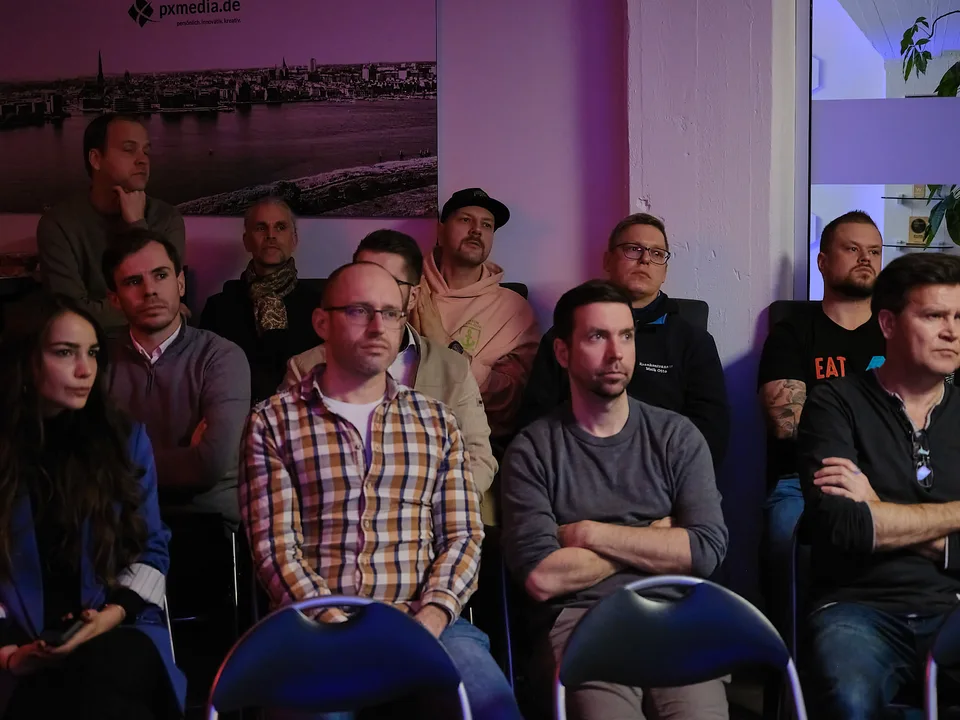 Blick von der Bühne ins Publikum beim WJ-Businesstalk in Rostock