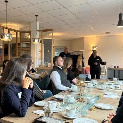 Begrüßung beim Unternehmerfrühstück auf der Golfanlage Warnemünde